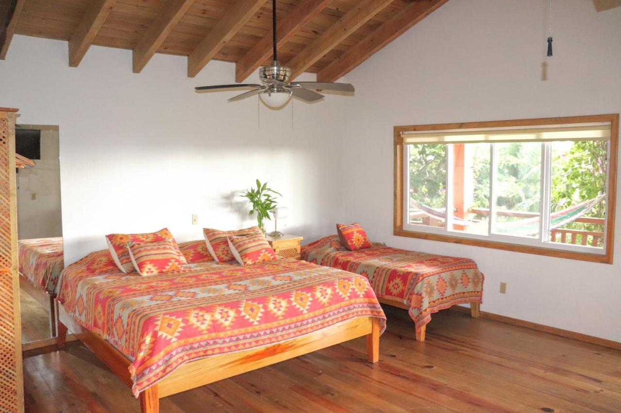 Hotel Posada Seremein ,West Bay ,Roatan Extérieur photo
