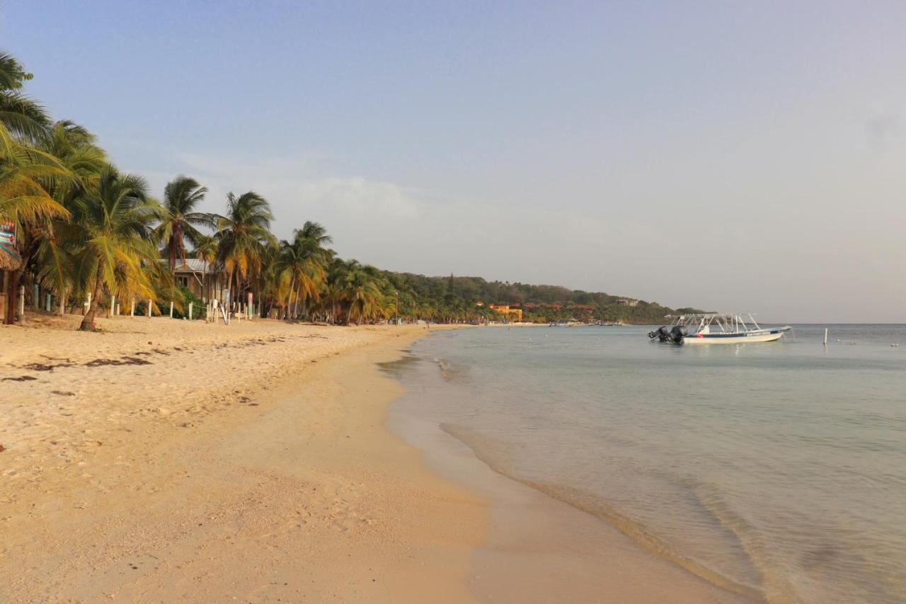 Hotel Posada Seremein ,West Bay ,Roatan Extérieur photo