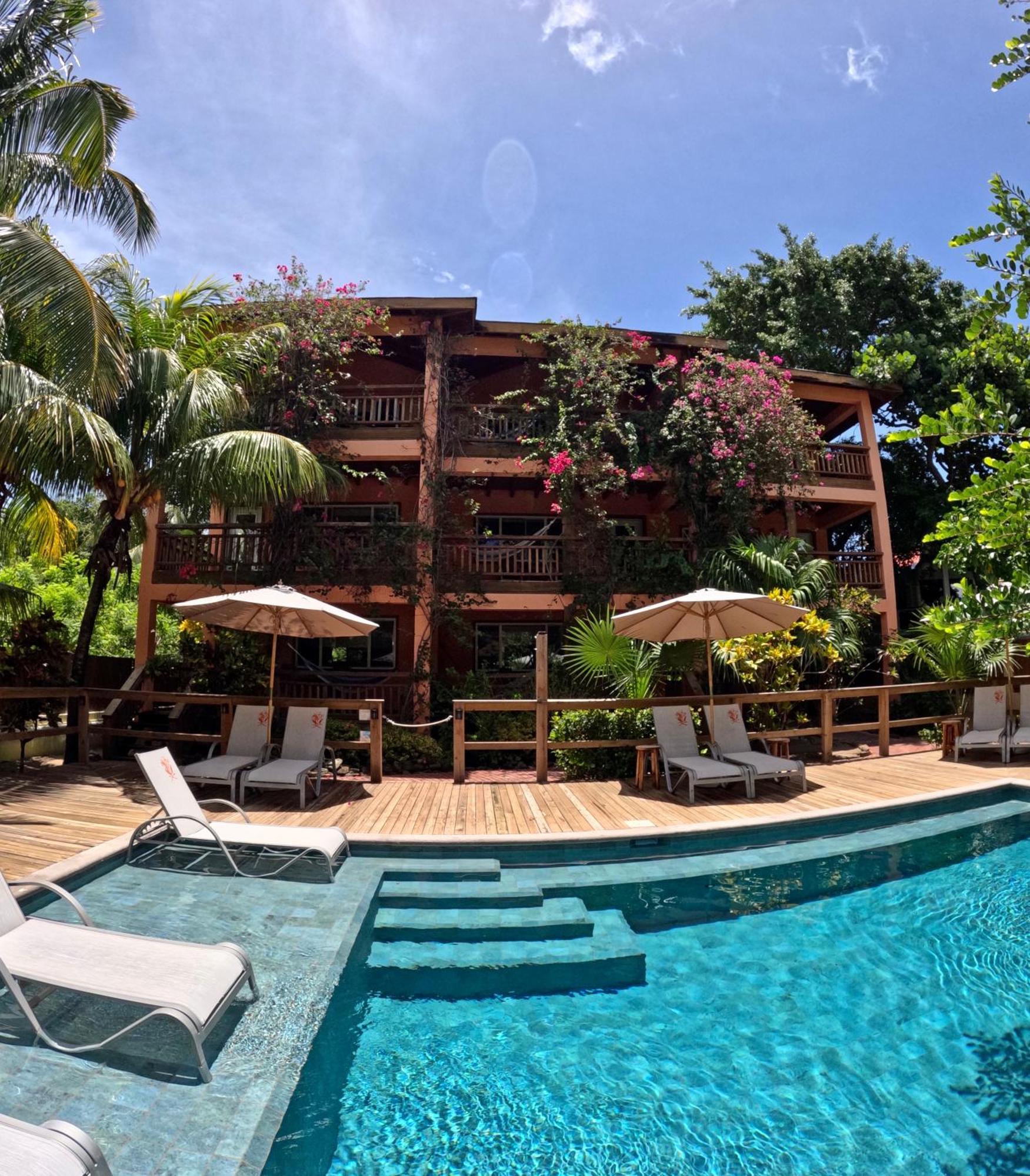 Hotel Posada Seremein ,West Bay ,Roatan Extérieur photo